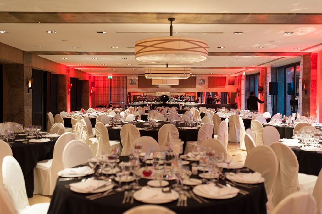 Grande Real Villa Italia Hotel & Spa Cascais Buitenkant foto The ballroom at the InterContinental London The O2